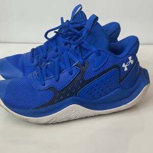 Under Armour Unisex Child Grade School Jet '23 Basketball Shoe Blue Youth 4